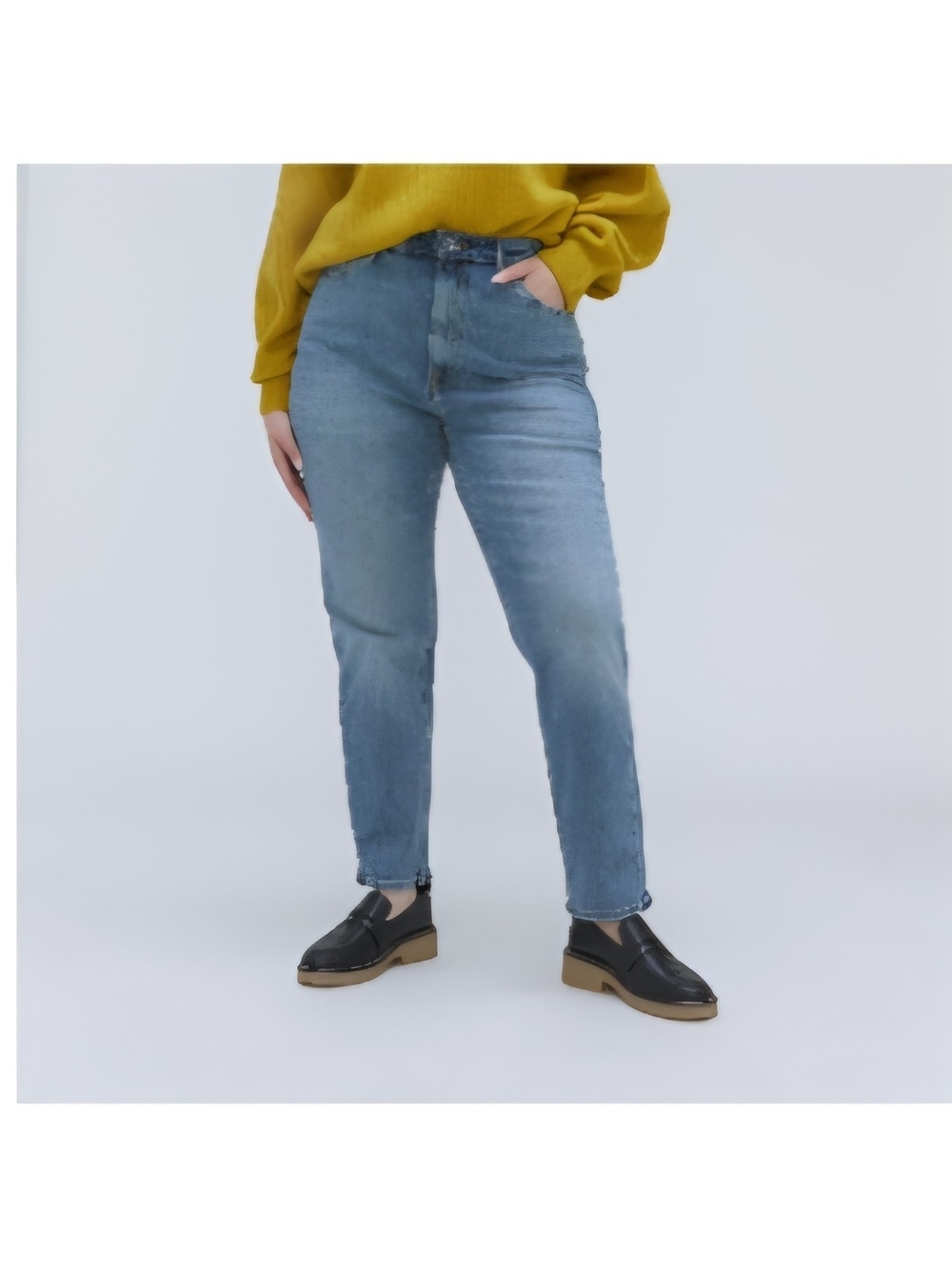 Everlane Curvy Cheeky Jean, High-Rise Straight Leg, Mid Blue Wash